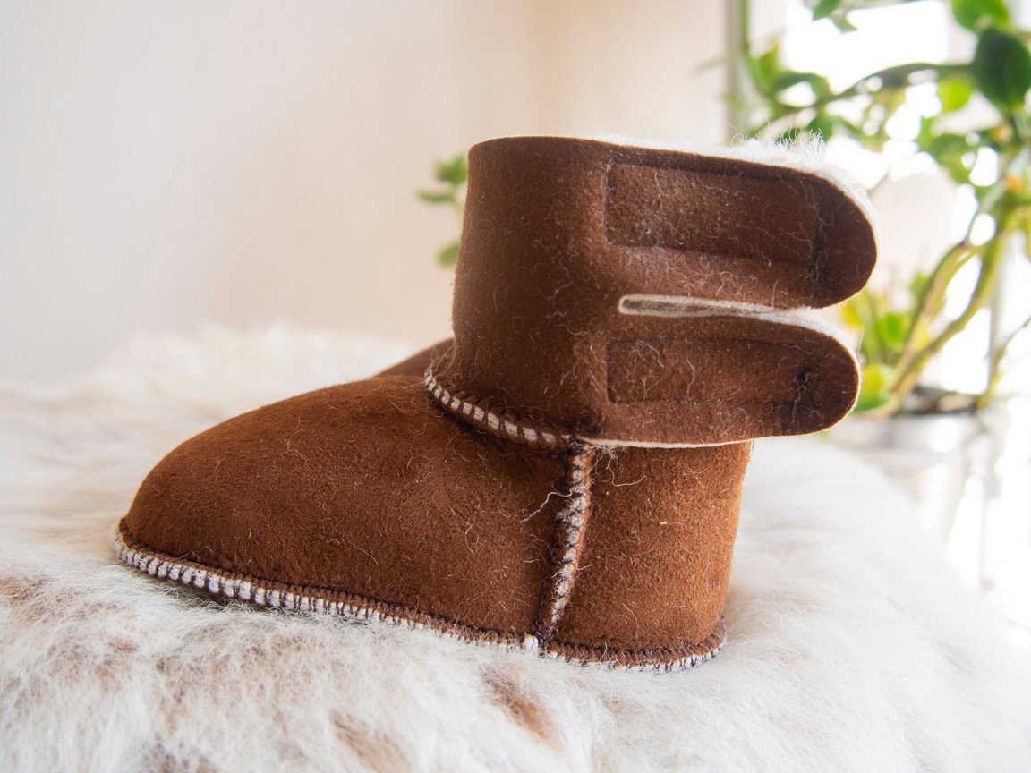Baby Sheepskin Boots - Nattljus